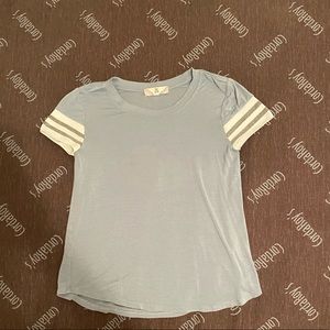 Blue shirt with designed sleeves